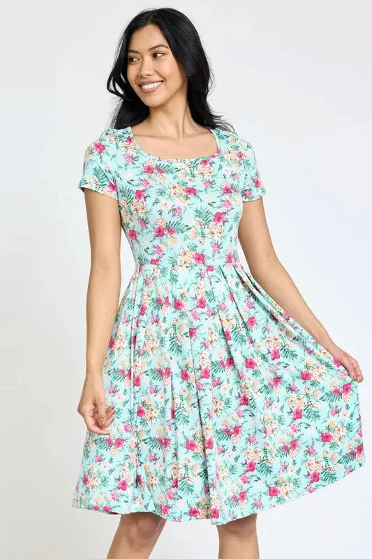 Midi Dresses with Subtle Prints for Day Wear-Floral Short Sleeve Pleated Midi Dress