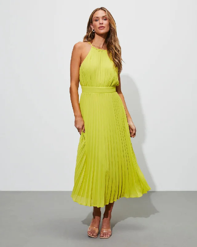 Midi Dresses for Trendy Spring Fashion Weeks-Liamara Pleated Halter Midi Dress