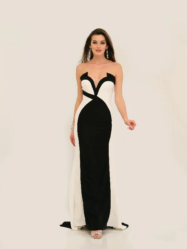 Evening Dress with Pleated Skirt and Satin-Long Evening Dress by Dave and Johnny 11296