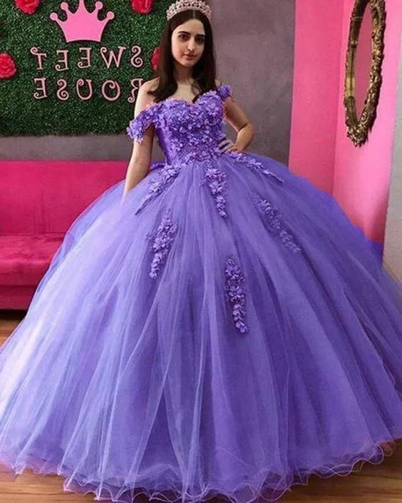 Evening Dress with Beaded Waistline-Quinceanera Dresses 3D Applique Puffy Skirt Lace-Up Back Sweet 16 Party Dress Long Prom Gowns  C1636