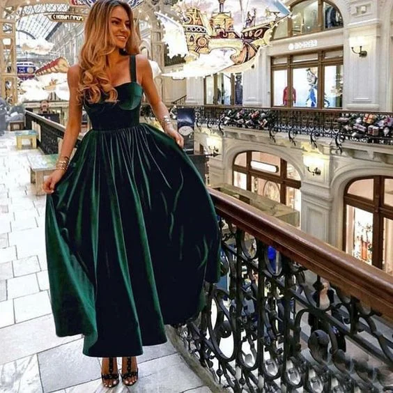 Evening Dress with Floor-Length Hemline-Vintage A-Line Straps Green Velvet Prom Dresses Tea Length Party Dress C2300