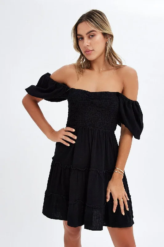 Mini Dresses with Fitted Cut -Black Fit And Flare Dress Puff Sleeve Mini