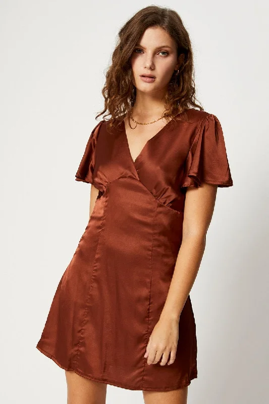 Mini Dresses for Laid-back Style -Brown Mini Dress Short Sleeve